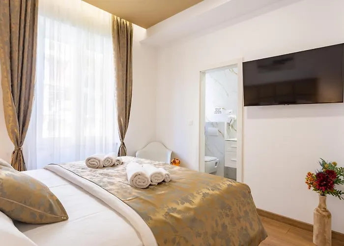 Luxury Fetivi 4* Split