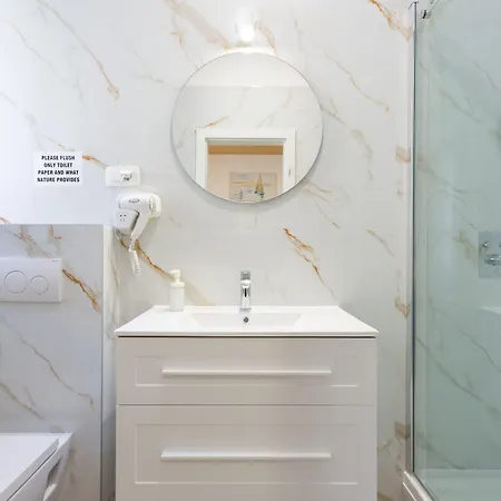 بيت ضيافة Luxury Fetivi 4*