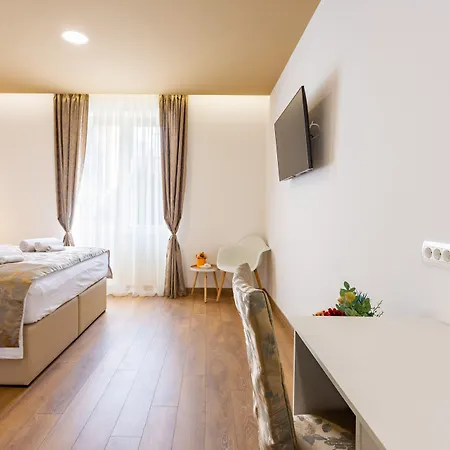 Luxury Fetivi 4* Split