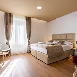 Luxury Fetivi Konukevi